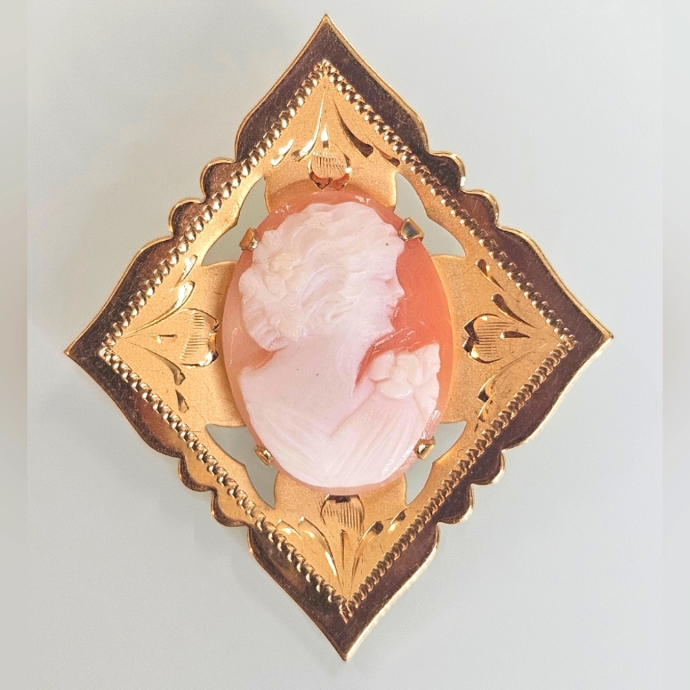 Cameo Brooch 1/20 12kt Gold Filled Shell Carved Stamped Signed PPC Pin Vintage